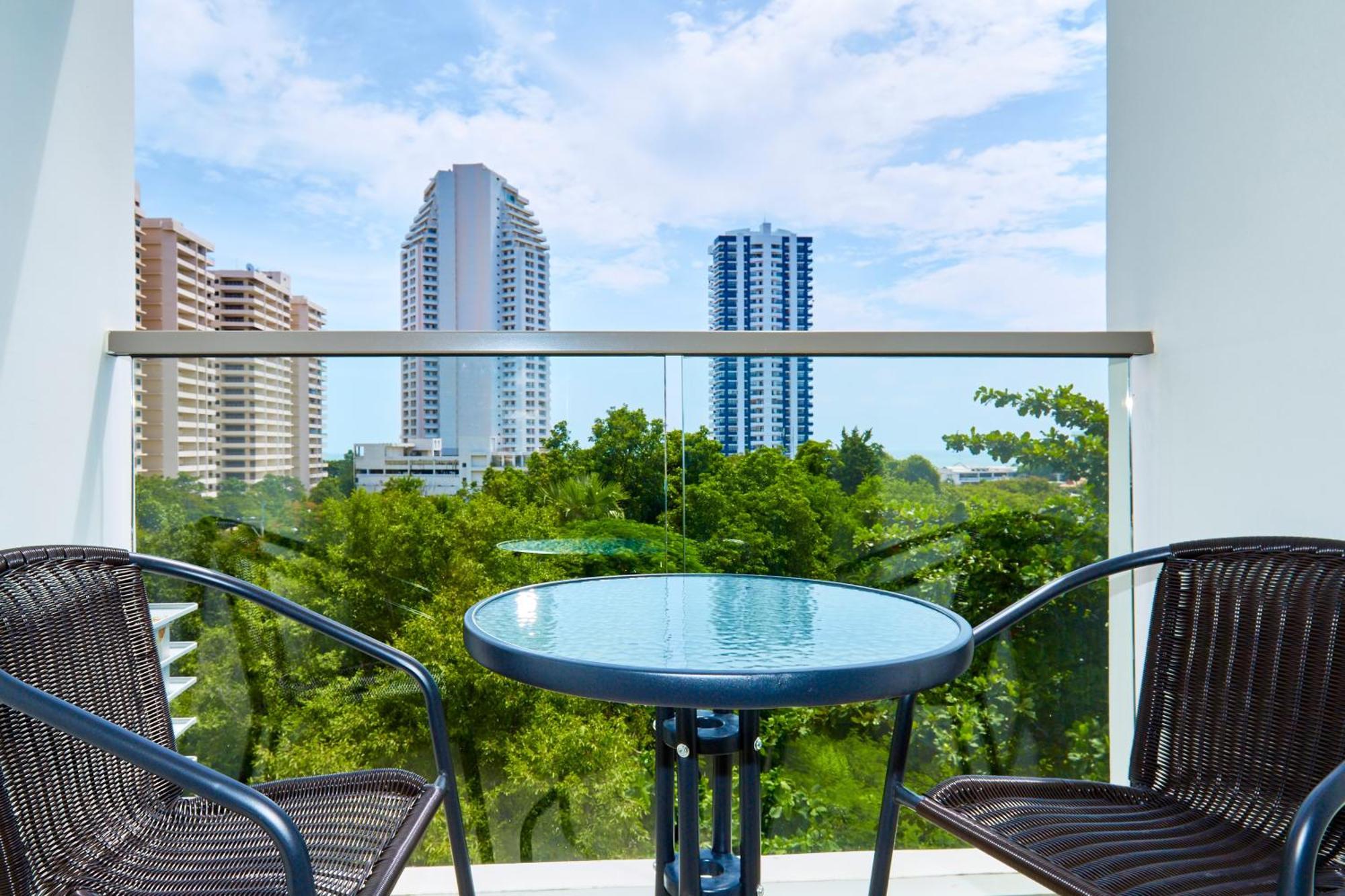 Apartment Laguna Bay 2 By Tech Pattaya